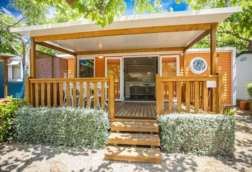 Hotelli Camping Clarà