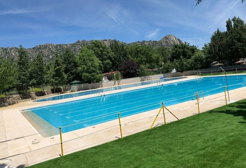 ホテル Camping Pico De La Miel