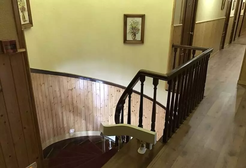 Hotelli Hostal Puerto