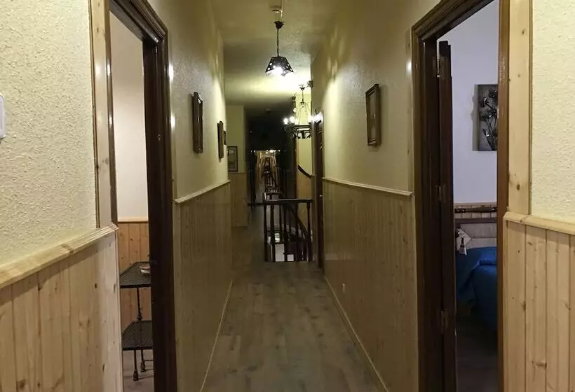 Hotelli Hostal Puerto