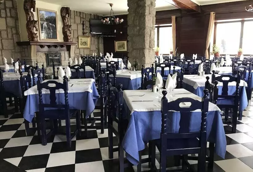 Hotelli Hostal Puerto