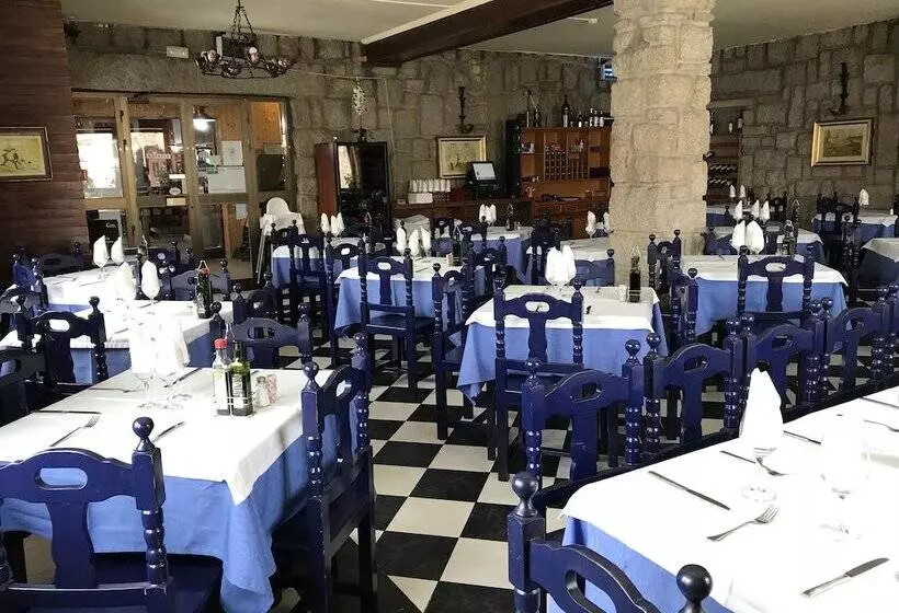 Hotelli Hostal Puerto