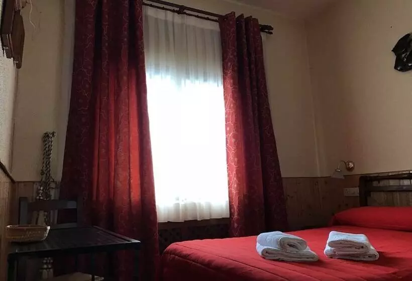 Hotelli Hostal Puerto