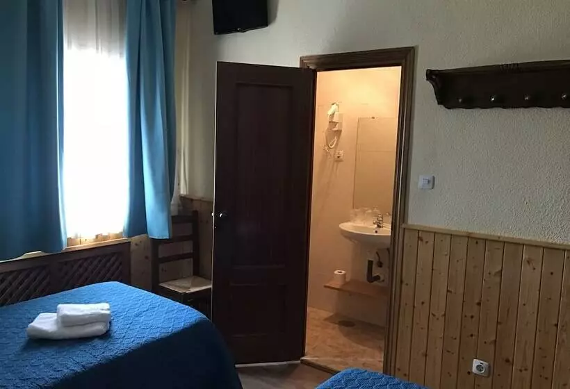 Hotelli Hostal Puerto