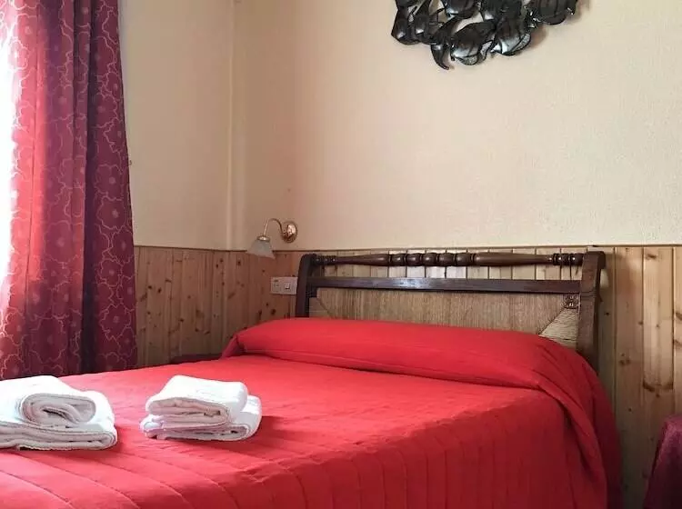 Hotelli Hostal Puerto