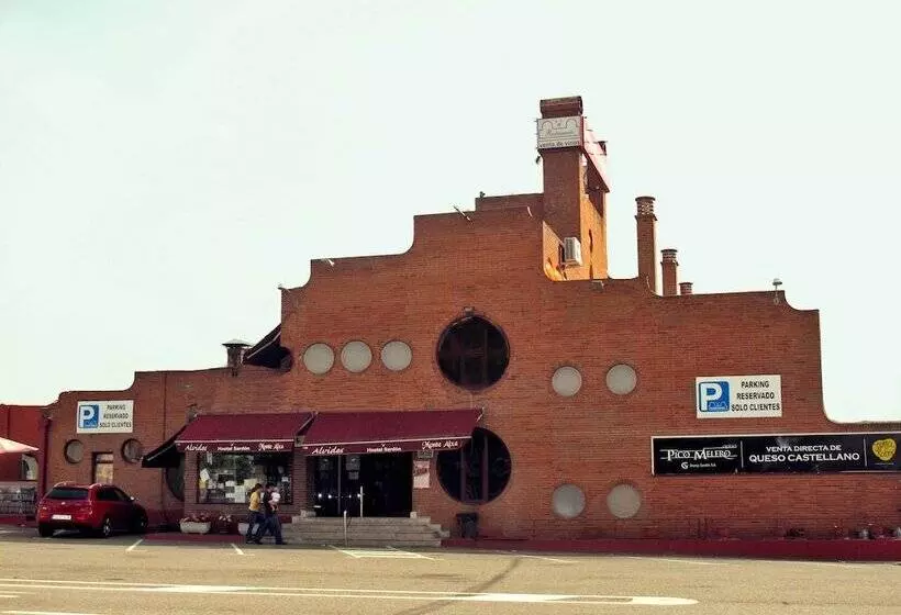 ホテル Hostal Sardon