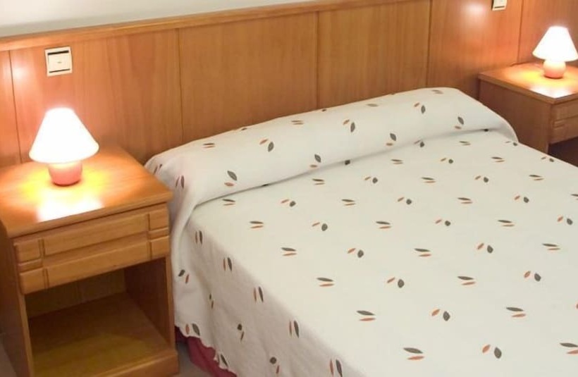 ホテル Hostal Sardon