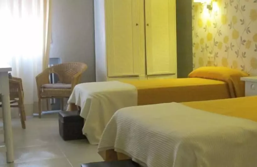 ホテル Hostal Sardon