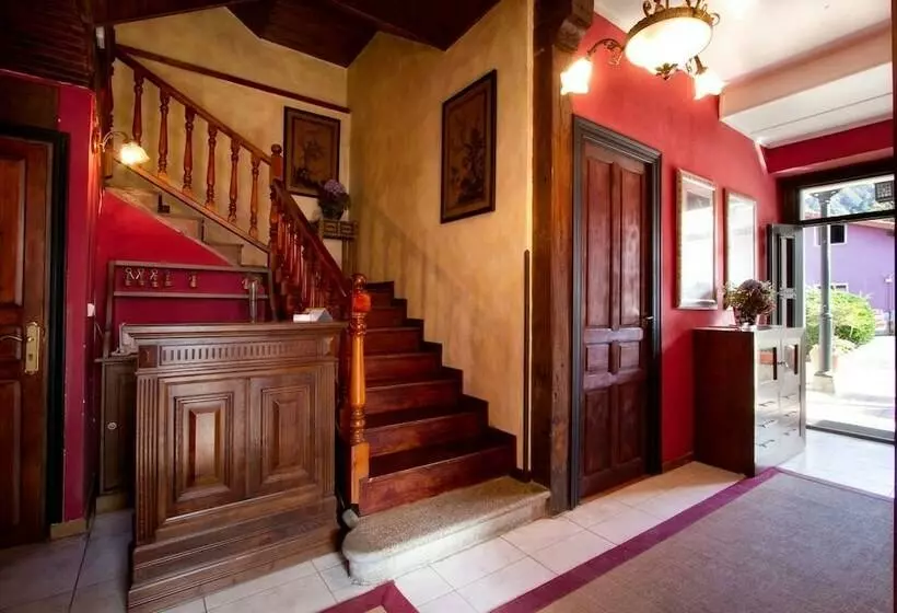 Hotelli La Casona De Sobrepiedra