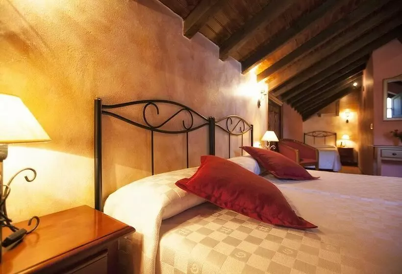 Hotelli La Casona De Sobrepiedra