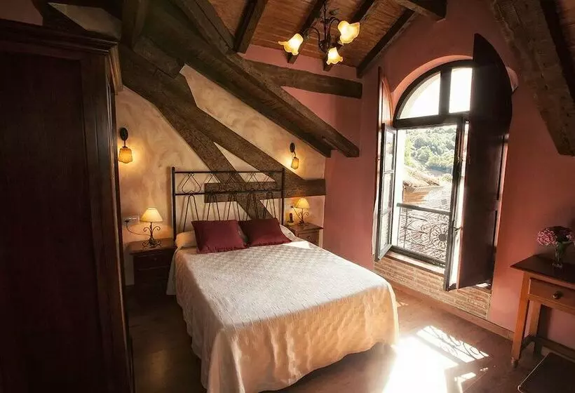 Hotelli La Casona De Sobrepiedra
