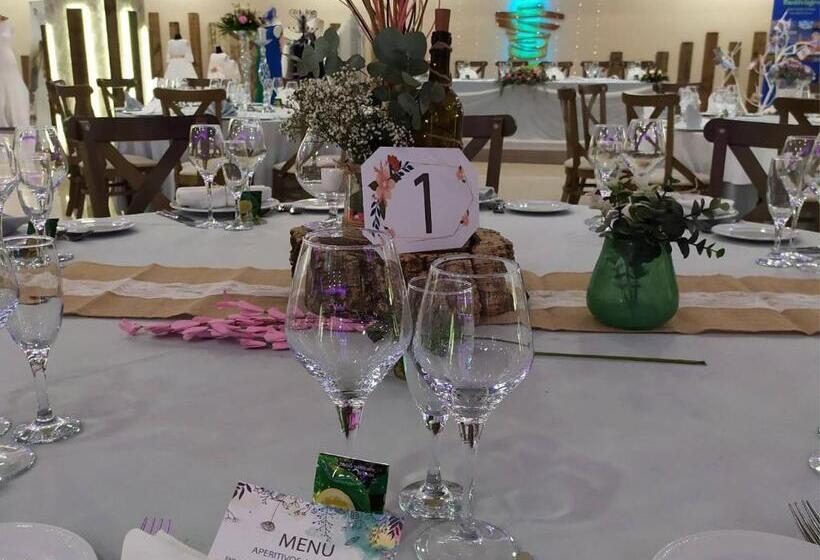 בית מלון כפרי Restaurante Dama De Baza