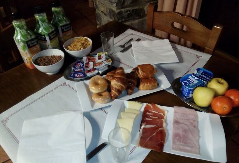 호텔 Valle De Aísa