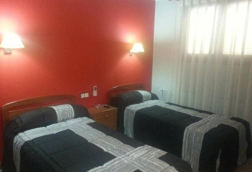 Пансион Hostal Can Jaume