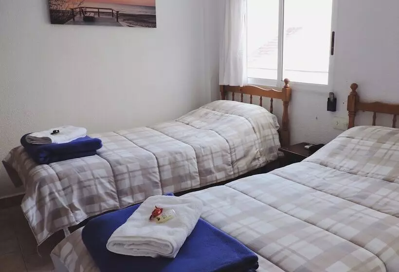 Majatalo Hostal Monreal