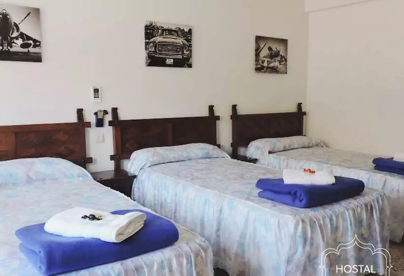 Majatalo Hostal Monreal