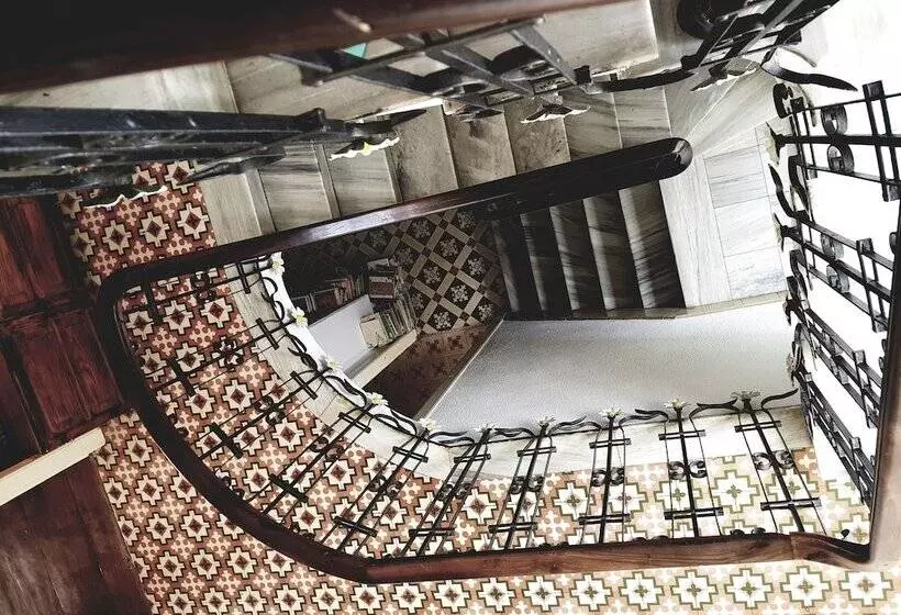 Retkeilymaja Ratones De Biblioteca