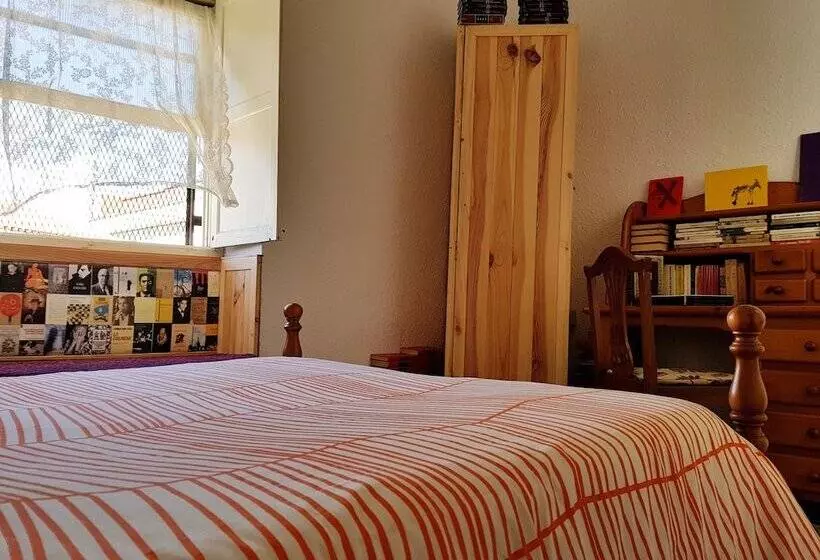 Retkeilymaja Ratones De Biblioteca