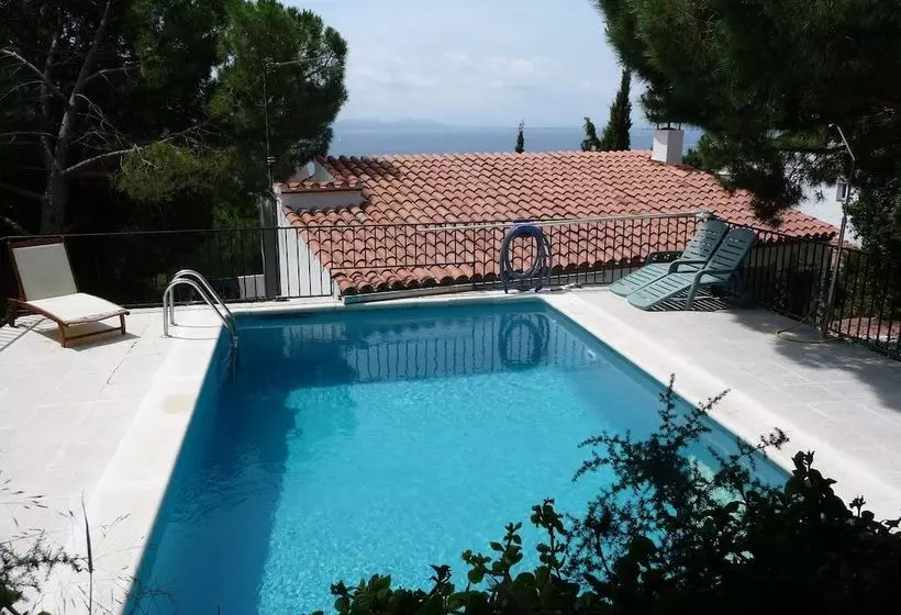 Villa 8002  Los Torrinos