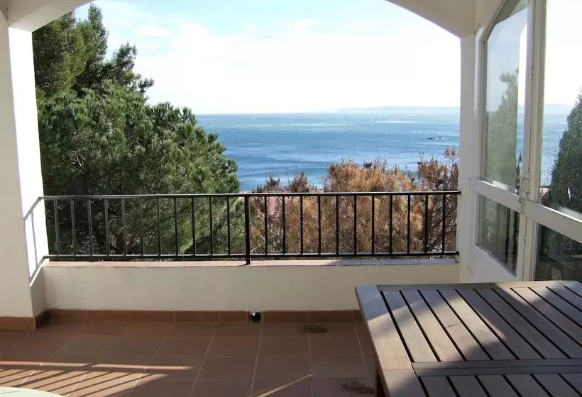 Villa 8002  Los Torrinos