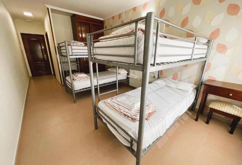 ユースホステル O Cruceiro