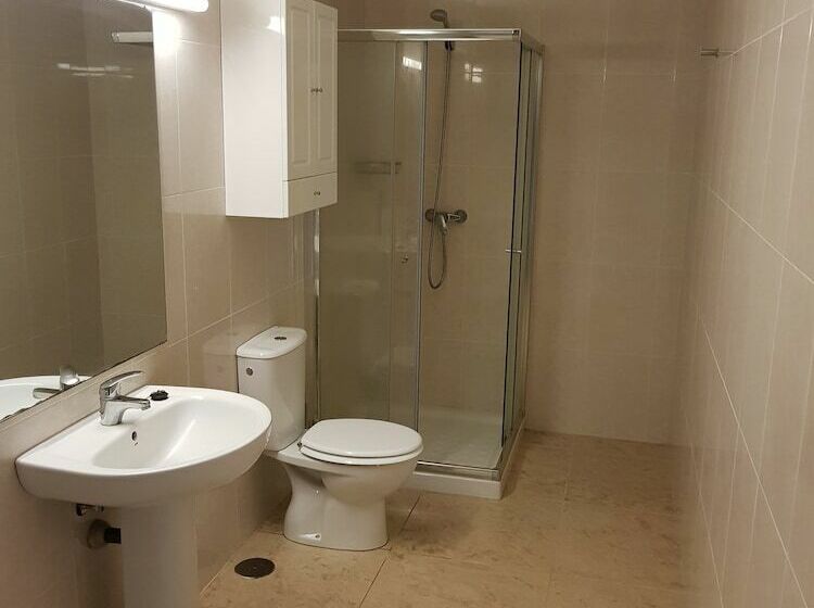 Albergue Villafranca   Hostel