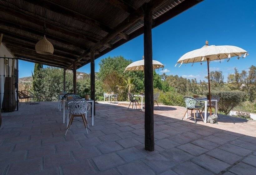 تختخواب و صبحانه Casa Baliza, Adults Only