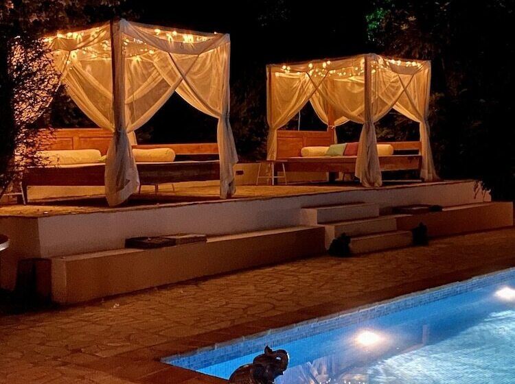 تختخواب و صبحانه Casa Baliza, Adults Only