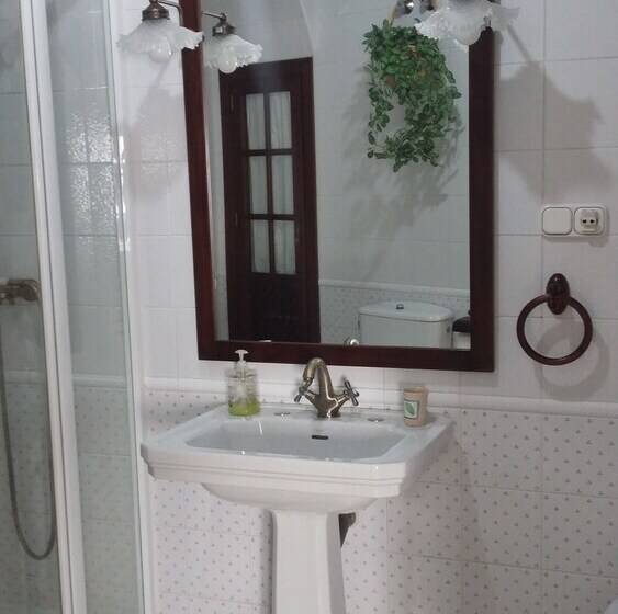 Casa Galuz, Entre La Sierra Y El Mar