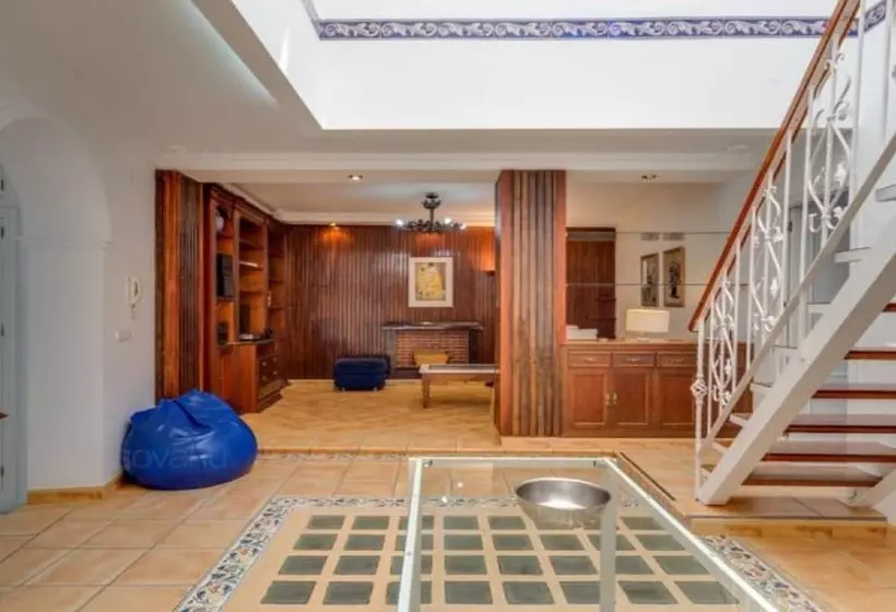 Casa Galuz, Entre La Sierra Y El Mar