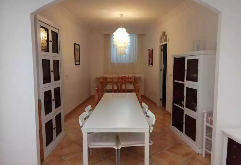 Casa Galuz, Entre La Sierra Y El Mar