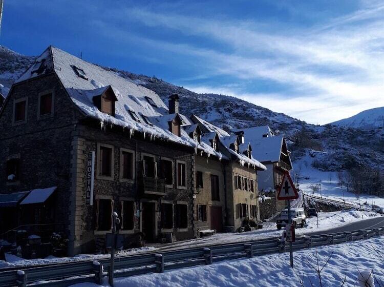 فندق فئة نجمة واحدة Alojamiento Rural Ostau Era Nheuada