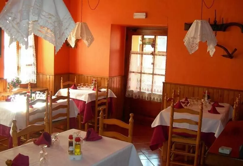 簡易ホテル Alojamiento Rural Ostau Era Nheuada