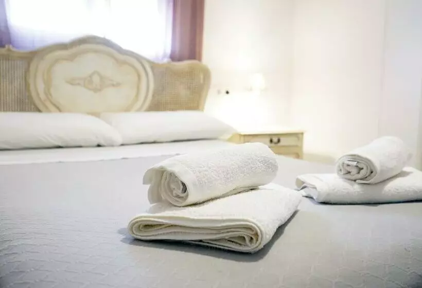 Hostal Trafalgar