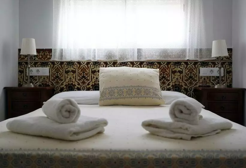 Hostal Trafalgar