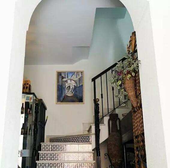 Hostal Trafalgar