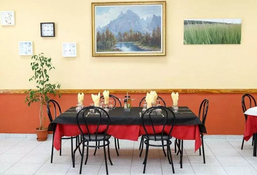 هتل Restaurante Altabella