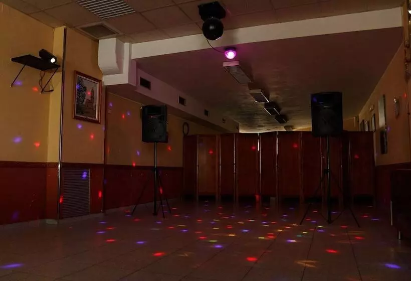 هتل Restaurante Altabella