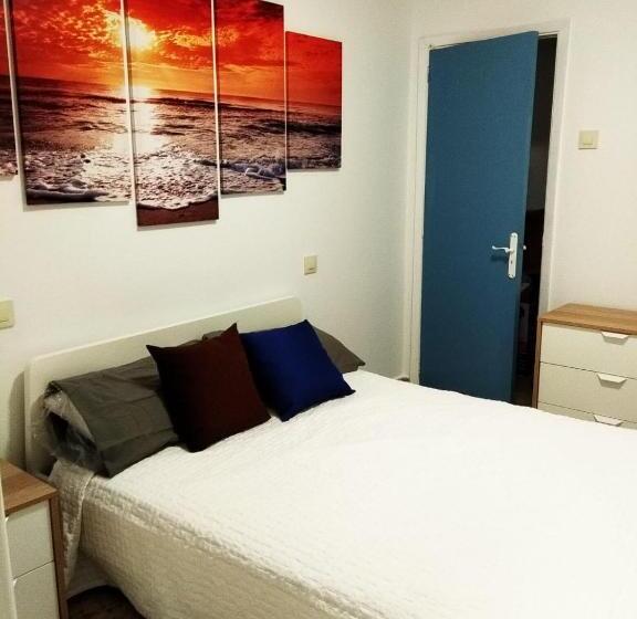 פנסיון Mar De Rosas