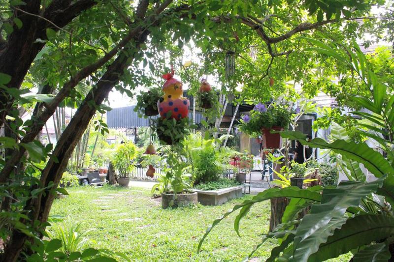 فندق صغير Eat N Sleep