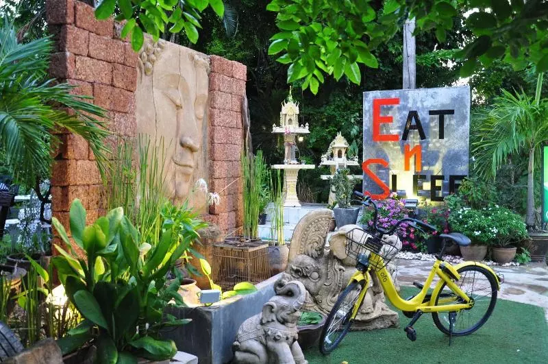 Retkeilymaja Eat N Sleep