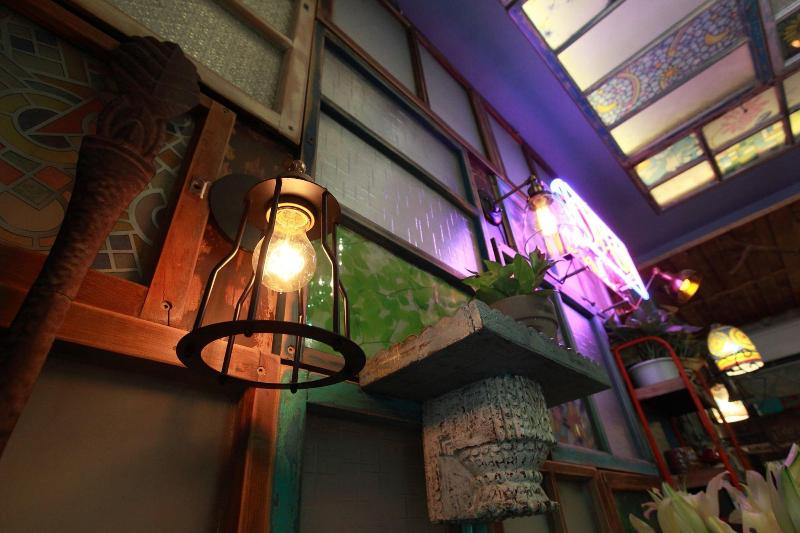 Bear Forest Retro B&b