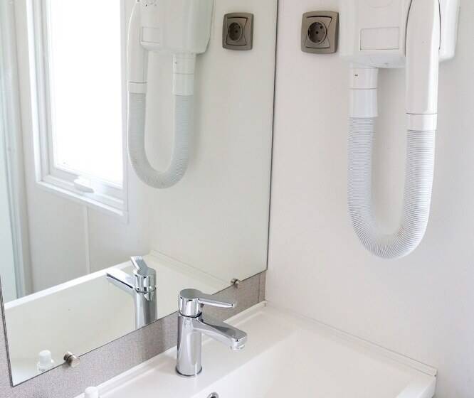 فندق Camping 3 Estrellas