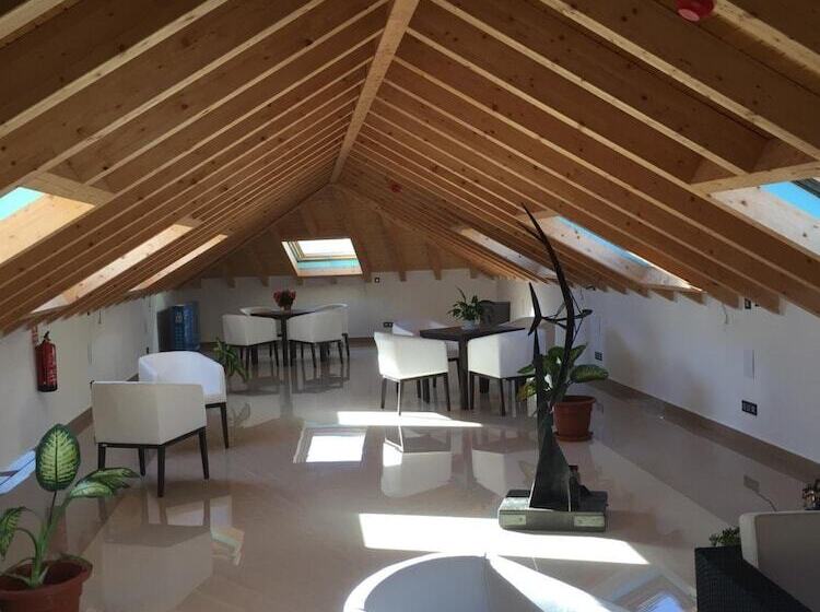 Hotelli En El Camino