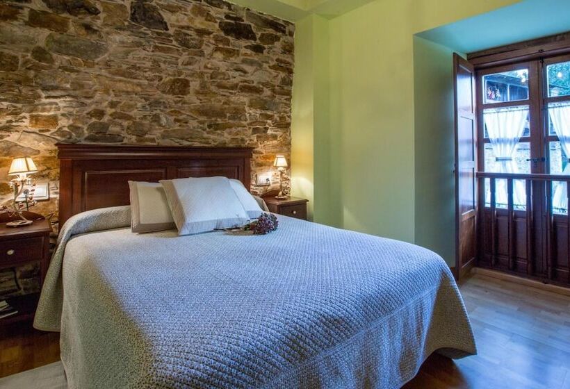 فندق ريفى La Casona De Amaido