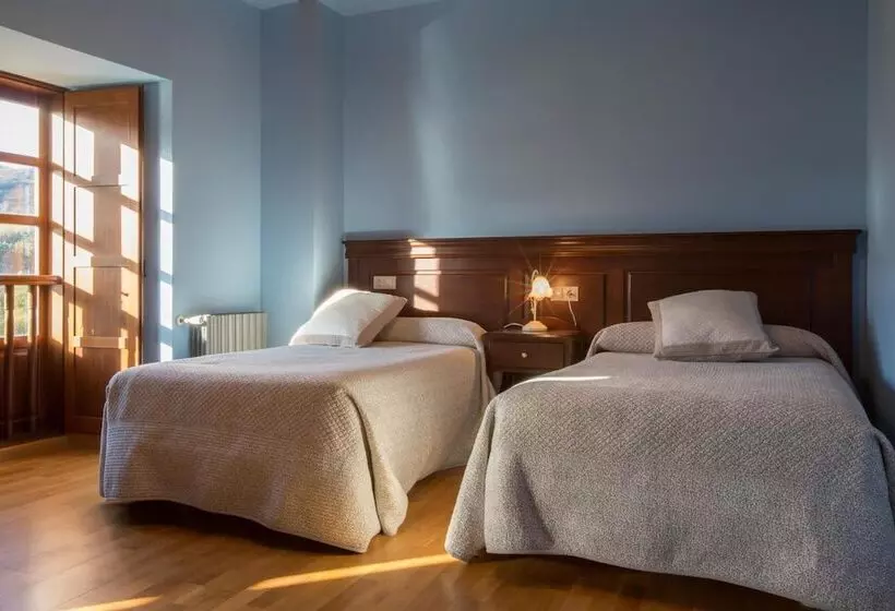 田舎風ホテル La Casona De Amaido