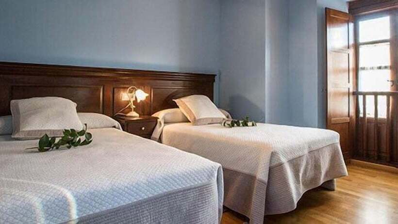 فندق ريفى La Casona De Amaido