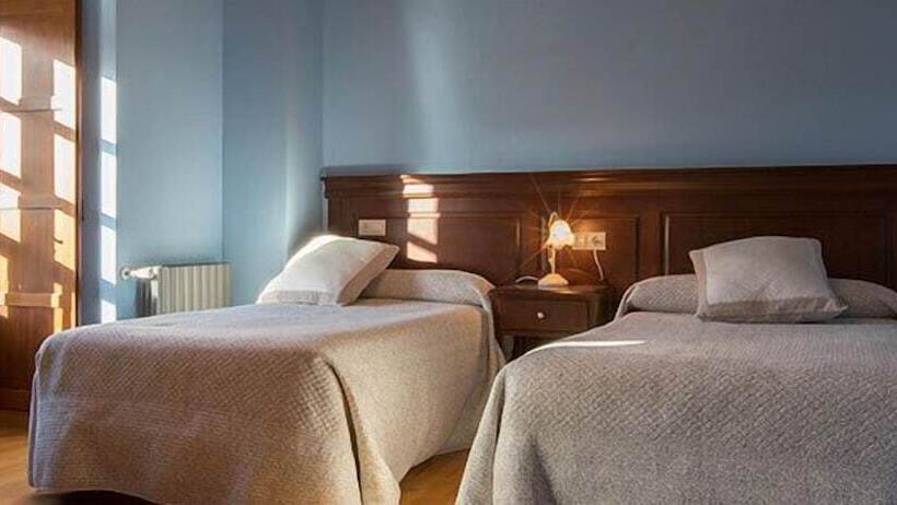 فندق ريفى La Casona De Amaido