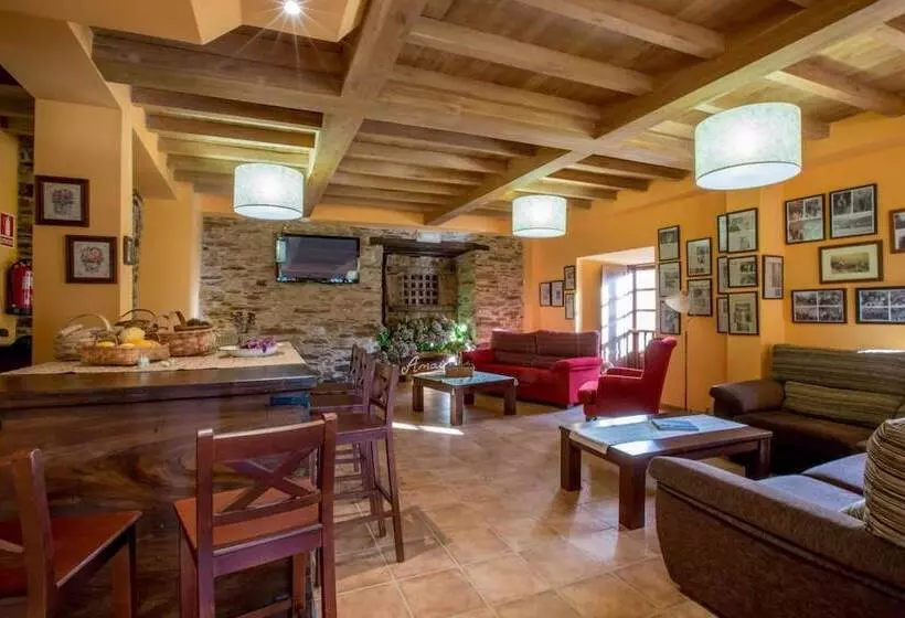 田舎風ホテル La Casona De Amaido