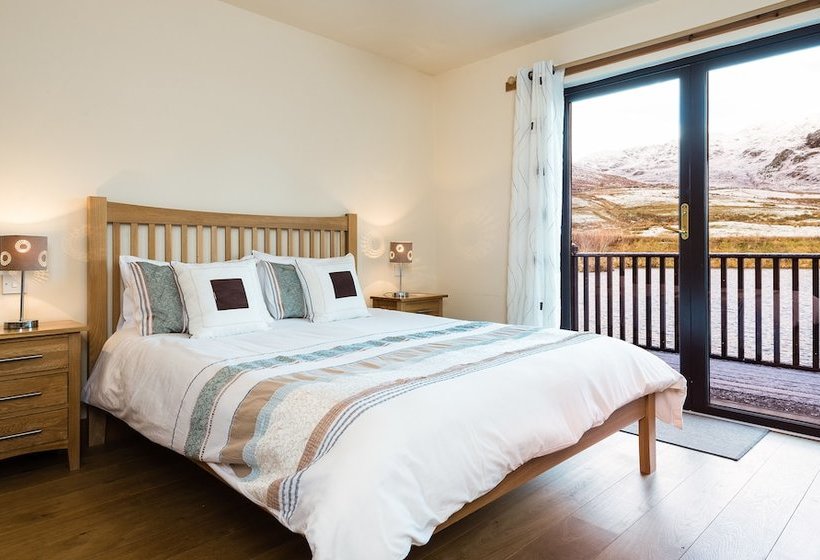 فندق Scottish Highland Lodge